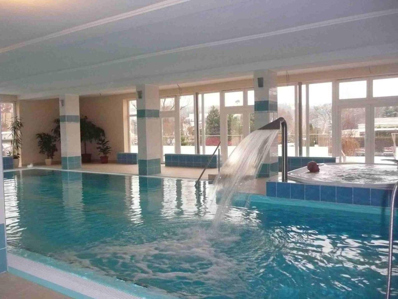 Hotel Pramen - Sivek Hotels Gyűgy Kültér fotó