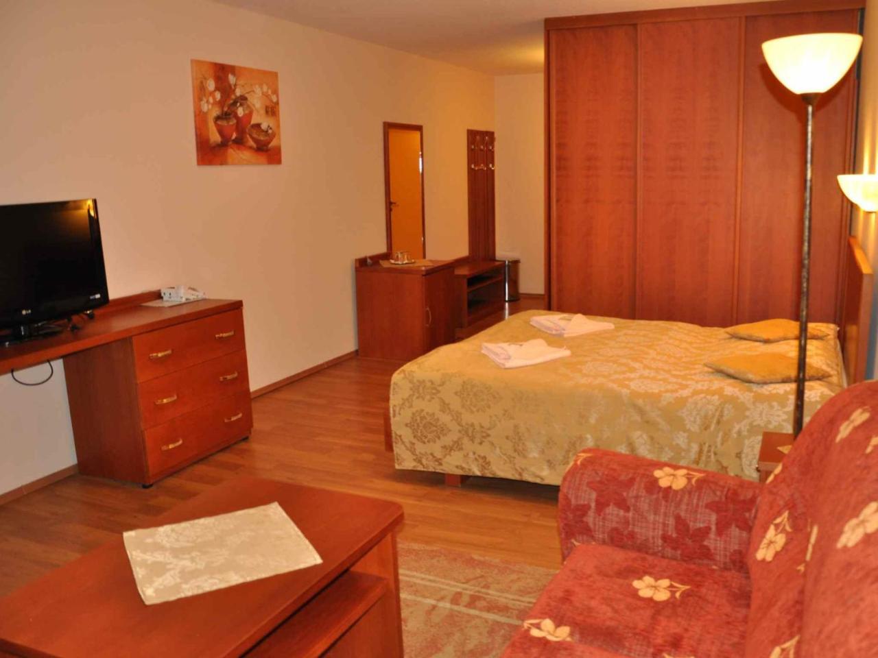 Hotel Pramen - Sivek Hotels Gyűgy Kültér fotó